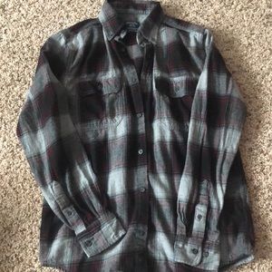 Men’s flannel shirt